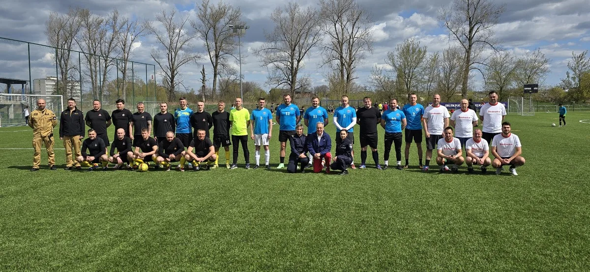 Sportowa rywalizacja służb mundurowych w Myszkowie podczas Powiatowego Tygodnia Sportu